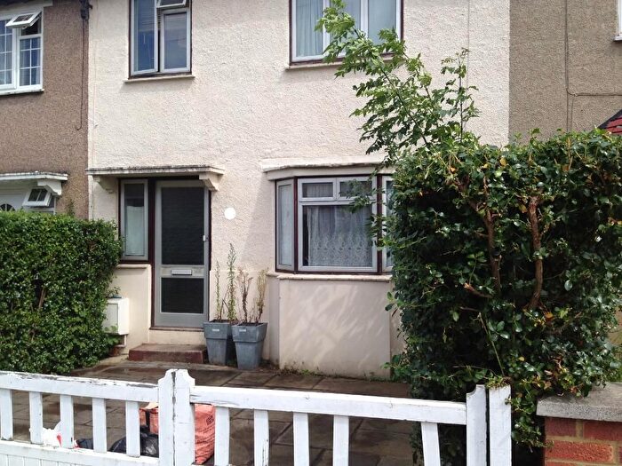 4 Bedroom Terraced House To Rent In Carlisle Avenue, East Acton, London, W3