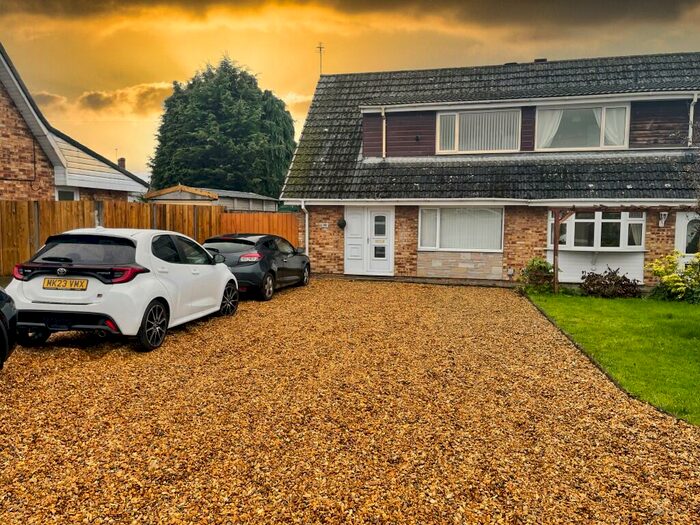 3 Bedroom Semi-Detached Bungalow To Rent In Ribble Avenue, Winsford, Cheshire, CW7