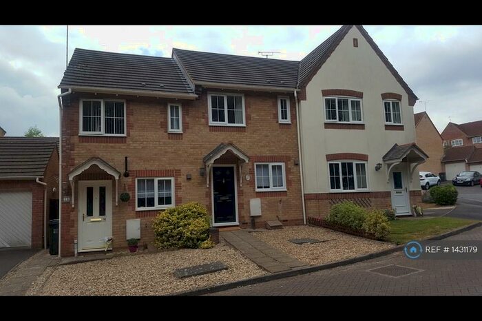 2 Bedroom Terraced House To Rent In Shelley Close, Yeovil, BA21