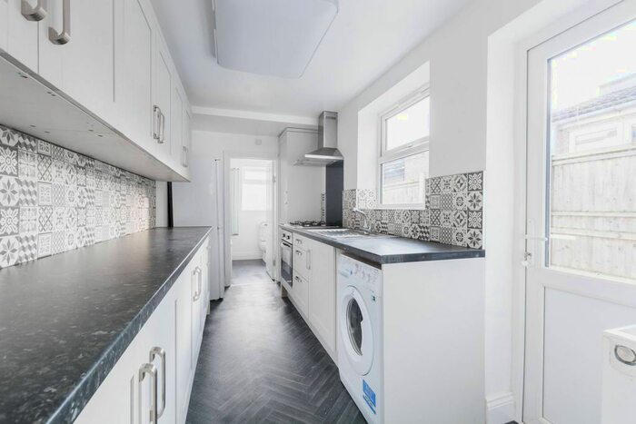 3 Bedroom Property To Rent In Wellington Road, East Ham, London, E6