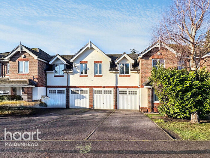 2 Bedroom Maisonette For Sale In Kendall Place, Maidenhead, SL6