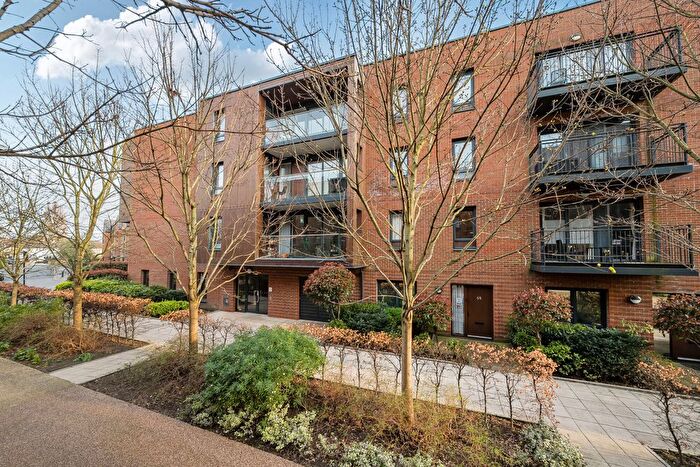 2 Bedroom Flat For Sale In Dowding Drive, London, SE9