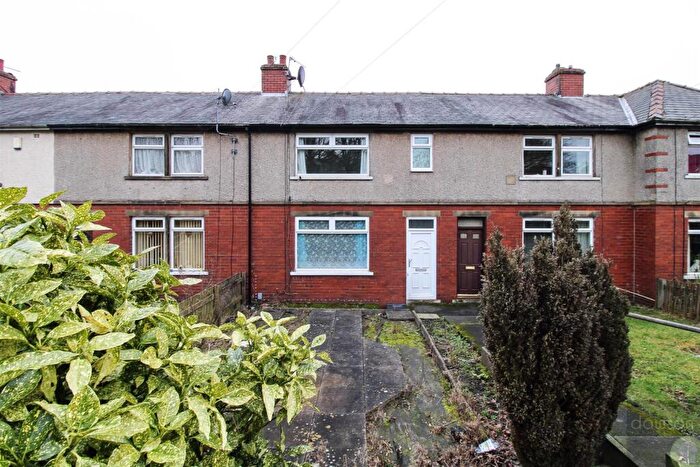 3 Bedroom Terraced House For Sale In Ashville Gardens, Pellon, Halifax, HX2