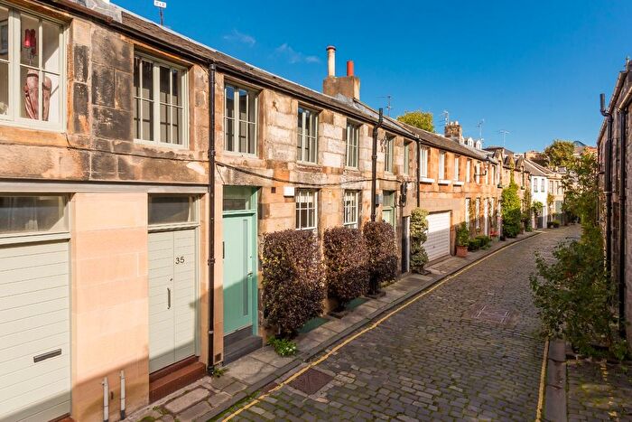 2 Bedroom Flat To Rent In Circus Lane, Stockbridge, Edinburgh, EH3