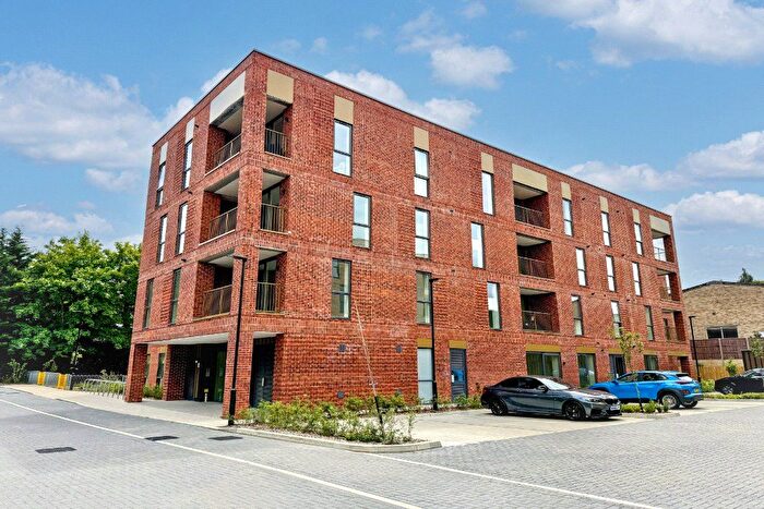 1 Bedroom Flat For Sale In Anderson House, Newtown Road, Henley-On-Thames, RG9