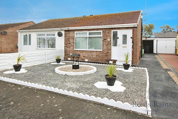 1 Bedroom Bungalow For Sale In Llys Edward, Towyn, Abergele, Conwy, LL22