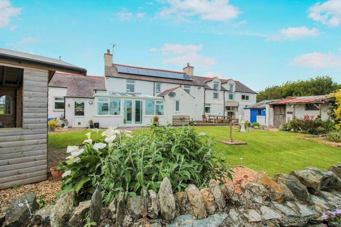 4 Bedroom Detached House For Sale In Mountain Road, Amlwch, LL68