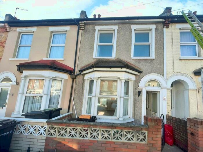 2 Bedroom Terraced House To Rent In Havelock Road, Gravesend, Kent, DA11