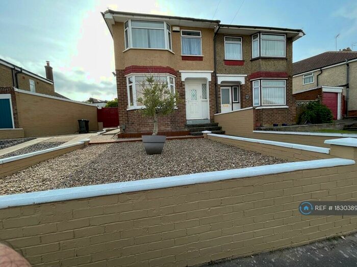 3 Bedroom Semi-Detached House To Rent In Westmorland Avenue, Luton, LU3