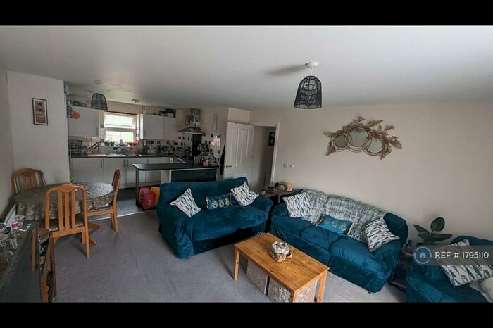2 Bedroom Flat To Rent In Barfoot Rd, Southampton, SO30
