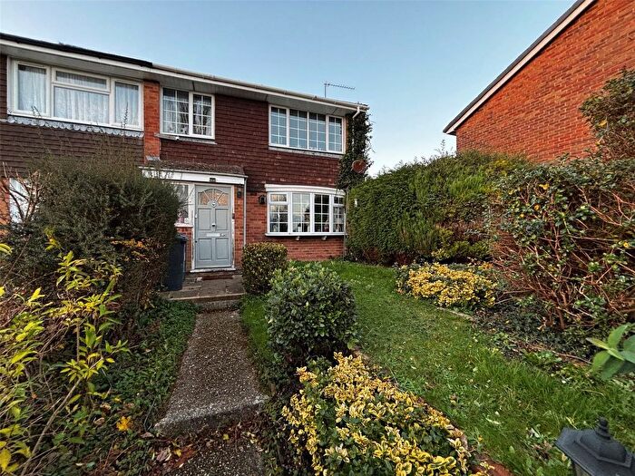 3 Bedroom End Of Terrace House To Rent In Brougham Place, Farnham, GU9