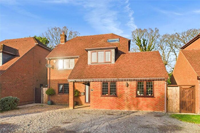 5 Bedroom Detached House For Sale In The Burrows, Franklin Avenue, Tadley, Hampshire, RG26