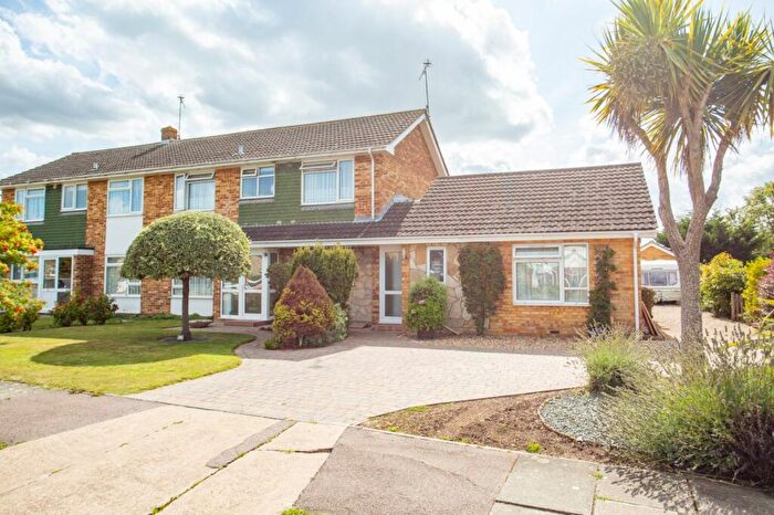 5 Bedroom Semi-Detached House For Sale In Plantation Road, Whitstable, CT5