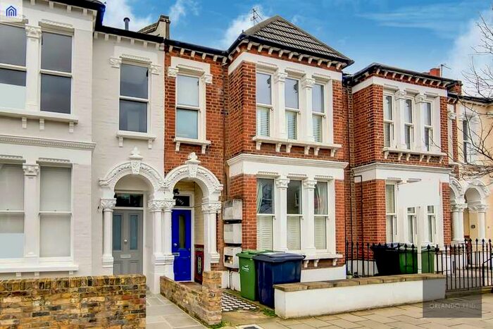 1 Bedroom Flat To Rent In Edgeley Road, Clapham, SW4