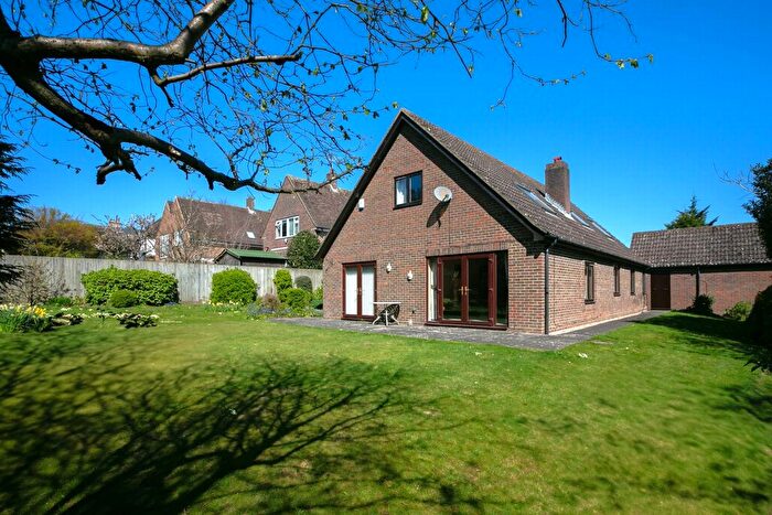 3 Bedroom Bungalow For Sale In School Road, Hythe, CT21