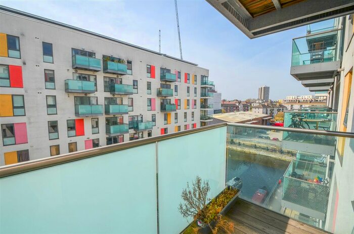 1 Bedroom Flat To Rent In Abbotts Wharf, Stainsby Road, London, E14