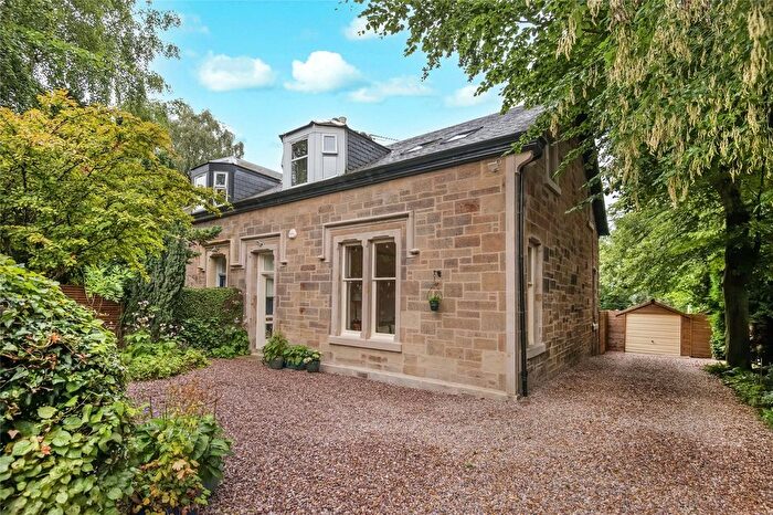 3 Bedroom Semi-Detached House For Sale In Central Avenue, Cambuslang, Glasgow, South Lanarkshire, G72