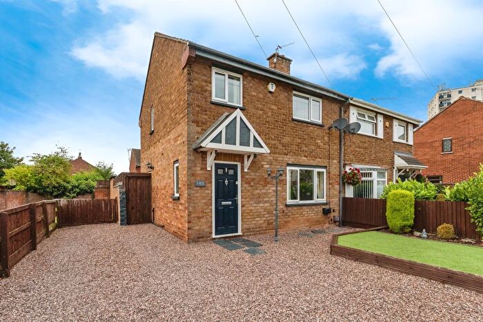 3 Bedroom Semi-detached House For Sale In Blacon Point Road, Blacon, Chester, CH1
