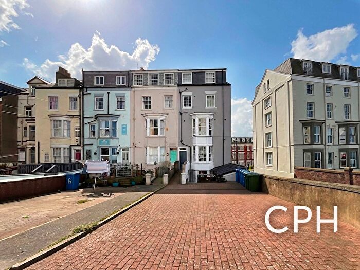 3 Bedroom Flat To Rent In North Marine Road, North Marine Road, YO12
