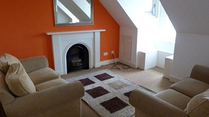 2 Bedroom Flat To Rent In High Street, Elgin, IV30