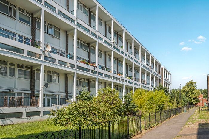 2 Bedroom Detached House For Sale In Loughborough Estate, London, SW9