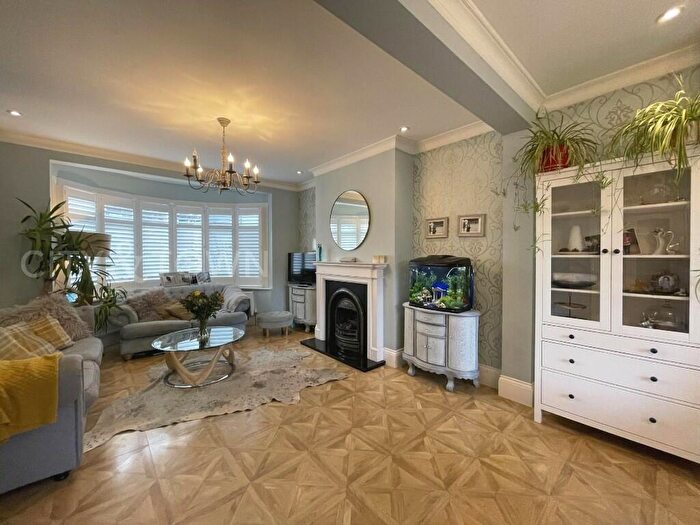 5 Bedroom Semi-Detached House To Rent In Penhill Road, Bexley, Greater London, DA5