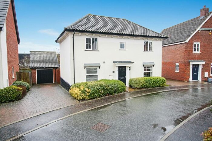 4 Bedroom Detached House For Sale In Brownes Grove, Loddon, Norwich, NR14