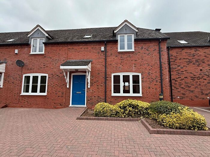 2 Bedroom End Of Terrace House To Rent In Birmingham Road, Coleshill, B46