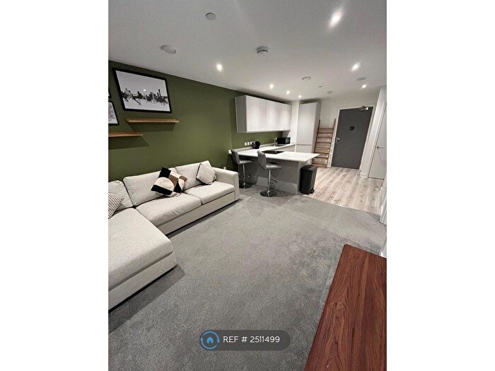 1 Bedroom Flat To Rent In Wharf End, Trafford Park, Manchester, M17