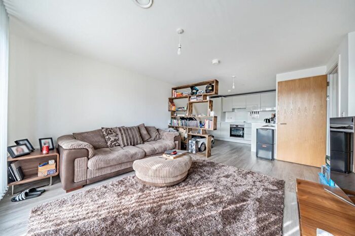 1 Bedroom Flat For Sale In Bicester, Oxfordshire, OX25