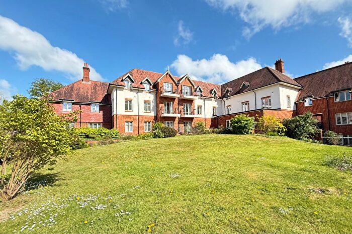 2 Bedroom Property For Sale In Garnier Drive, Bishopstoke Park Retirement Village, SO50