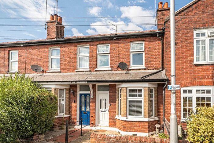 2 Bedroom Terraced House For Sale In Cardiff Road, Reading, RG1