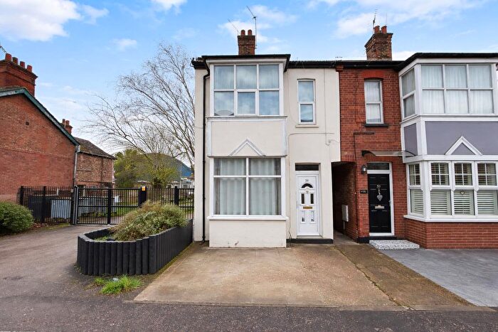 1 Bedroom Maisonette For Sale In Victoria Road, Chelmsford, CM1