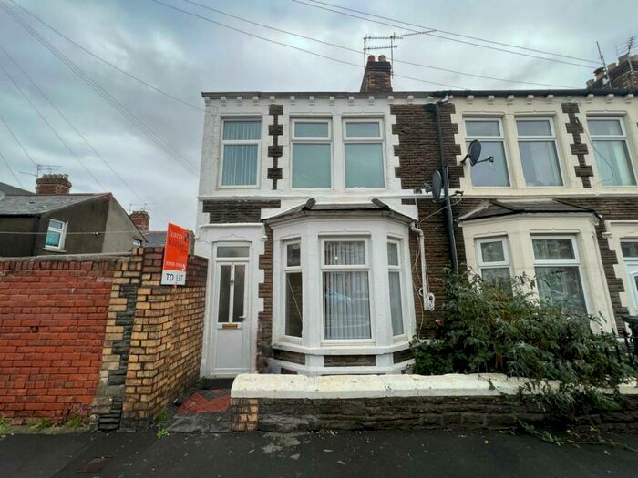 3 Bedroom End Of Terrace House To Rent In Florence Street, Splott, Cardiff, CF24