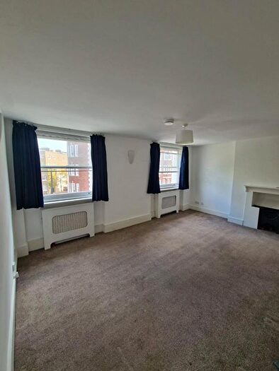 2 Bedroom Flat To Rent In Baker Street, London, NW1