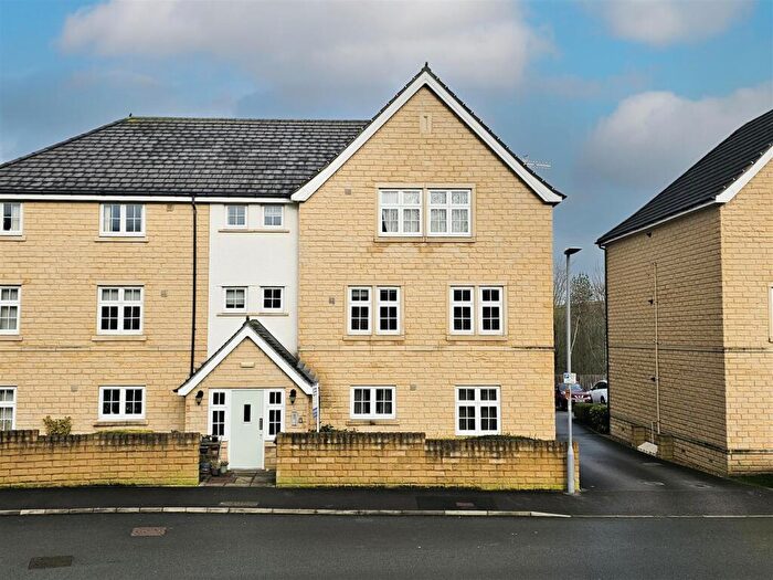 2 Bedroom Apartment For Sale In Hawthorne Road, Steeton, BD20