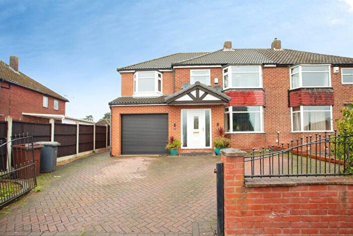 4 Bedroom Semi Detached House For Sale In Weetwood Road, Spinneyfield, Rotherham, S60