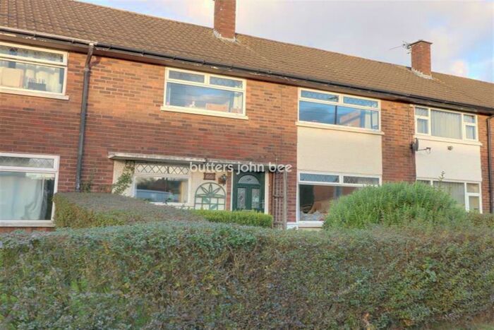 3 Bedroom Semi-Detached House To Rent In Nixon Drive, CW7