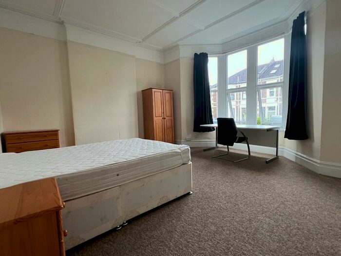 6 Bedroom House To Rent In Belmont Road, St. Andrews, Bristol, BS6