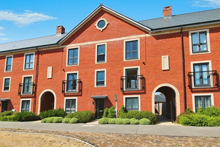5 Bedroom Town House For Sale In Echelon Walk, Colchester, CO4
