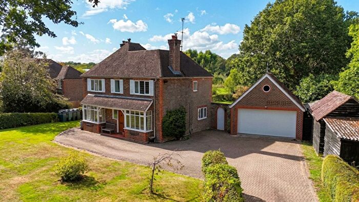 3 Bedroom Detached House For Sale In Five Oaks Road, Slinfold, RH13