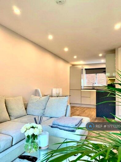 1 Bedroom Flat To Rent In Mariners Walk, Erith, DA8