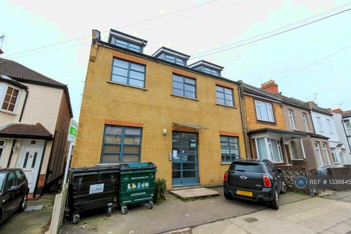 1 Bedroom Flat To Rent In The Warehouse Apartments, London, E4