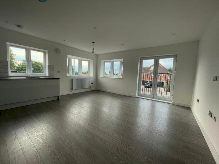 2 Bedroom Flat To Rent In Widford Road, Chelmsford, CM2
