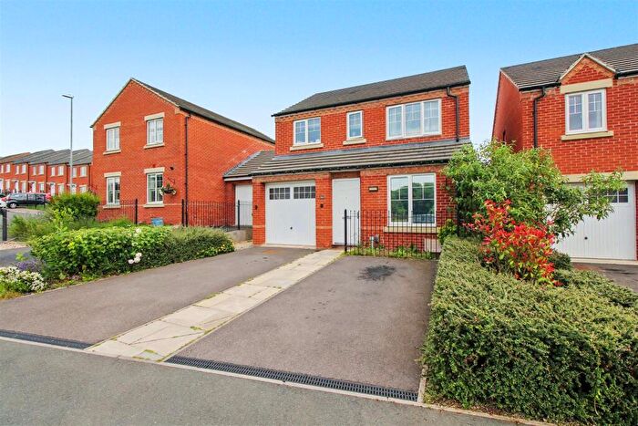 3 Bedroom Detached House For Sale In Darsdale Drive, Raunds, Wellingborough, NN9