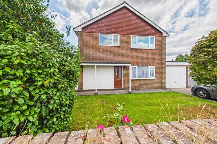 2 Bedroom Maisonette For Sale In Charlwoods Road, East Grinstead, West Sussex, RH19