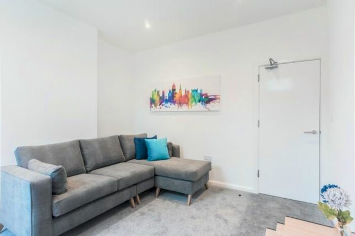 2 Bedroom Terraced House To Rent In Waterloo Promenade, The Arboretum, Nottingham, NG7