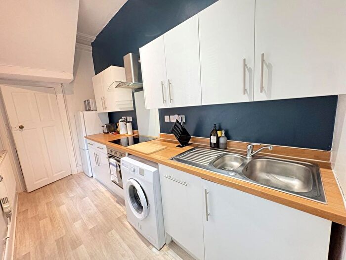 2 Bedroom Property To Rent In Shaftesbury Road, Southsea, PO5