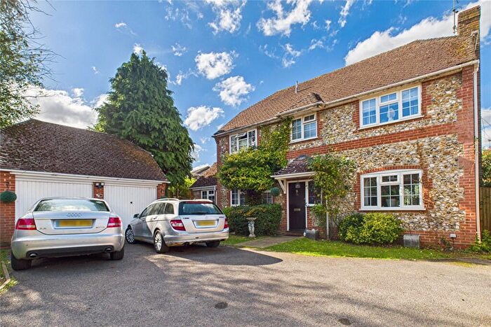 4 Bedroom Detached House To Rent In The Lea, Wokingham, Berkshire, RG40