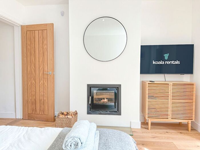 1 Bedroom Flat To Rent In City Of Canterbury, CT1